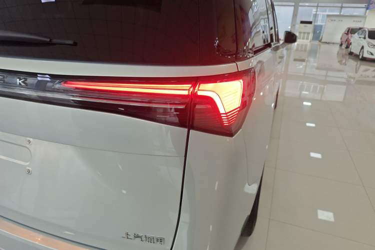 Used Buick GL8 New Energy 2025 Lu Shang Smart Enjoyment Edition 7-Seater