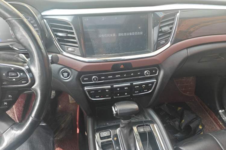 Used GAC Trumpchi GS8 2017 320T Four-Wheel Drive Luxury Smart Connectivity Version (7 Seats)