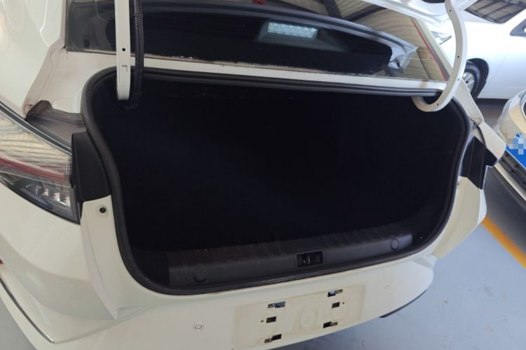 Used Dongfeng Aeolus Yixuan 2021 230T Automatic Chasing Shadow Edition
