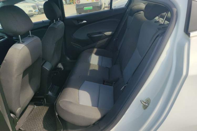 Used Chevrolet Cruze 2017 1.5L Automatic Pioneer Sunroof Edition Left Rear Seat