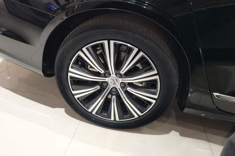 Used Volvo S90 New Energy 2021 T8 eDrive Hybrid Zhiyi Luxury Edition