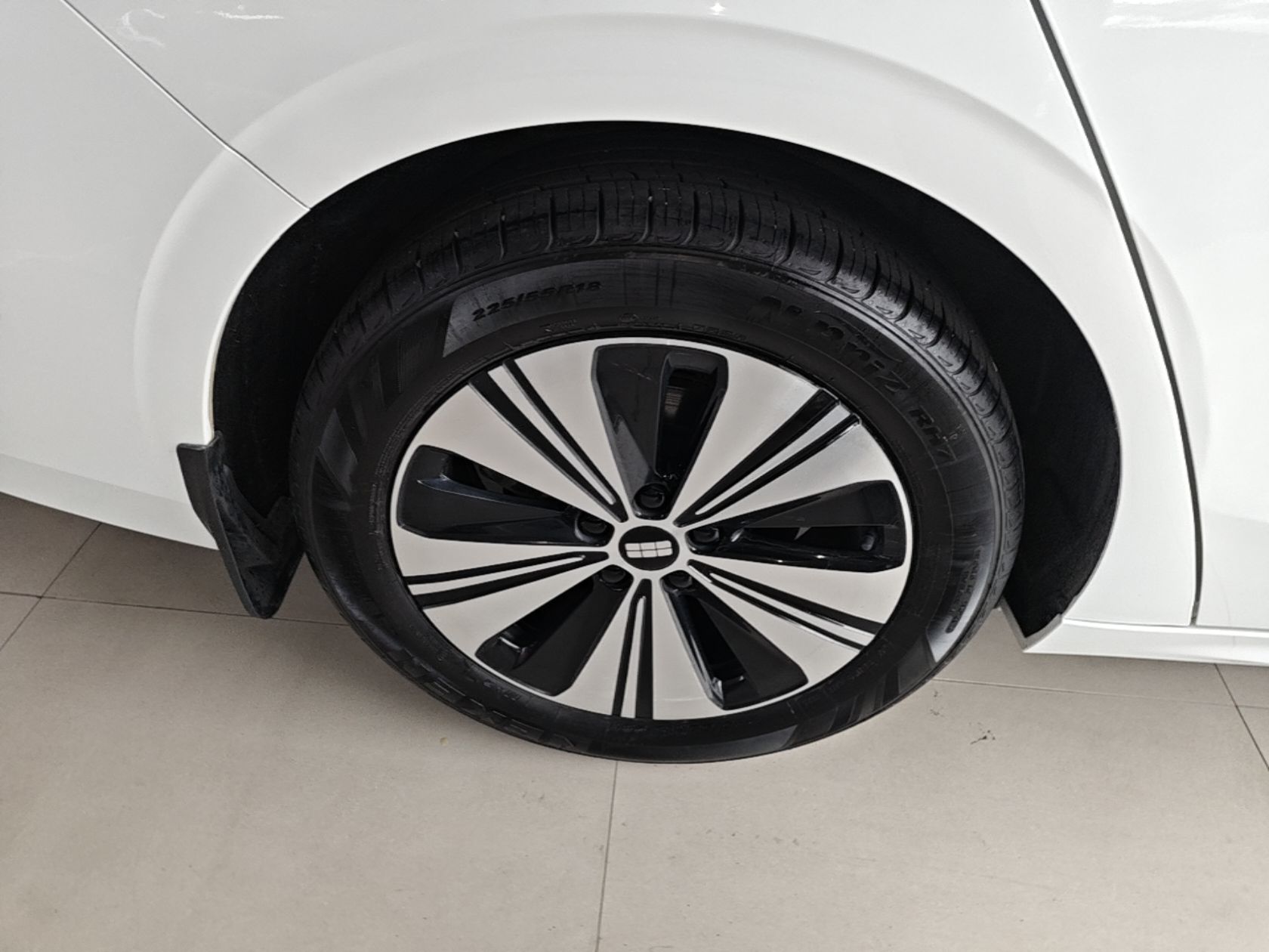 Geely Galaxy A7 2025 Model EM-i 150km Long-Distance Edition — снимка 11