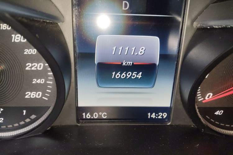 Used Mercedes-Benz GLC 2016 GLC 200 4MATIC
