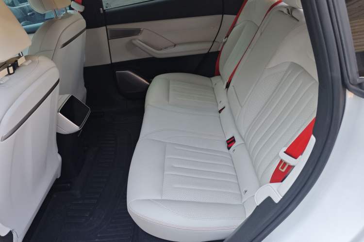 Used ONVO L60 2024 60 kWh Rear-Drive Version