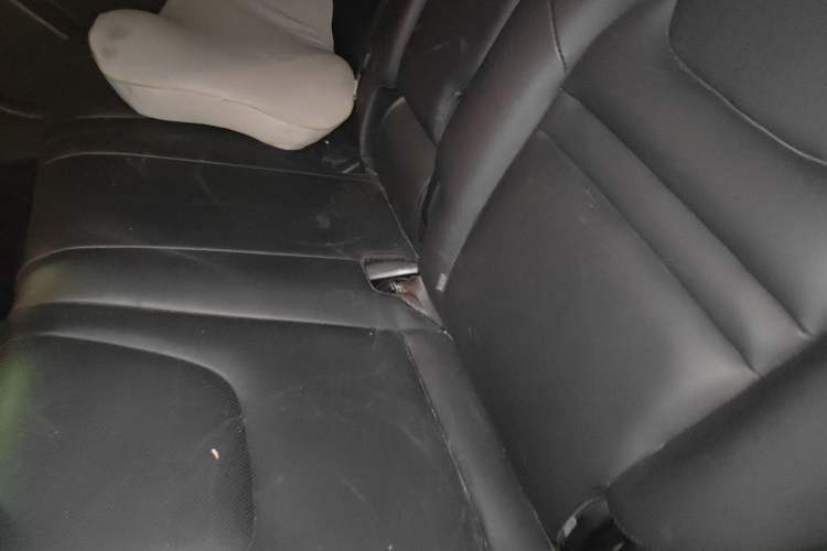 Used Luxgen U6 SUV 2015 1.8T New Innovation Upgrade Left Rear Seat