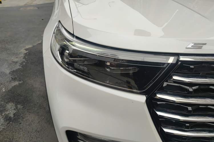 Used Ford Explorer 2020 EcoBoost 285 4x4 Trend Edition 7-Seater Right Front Headlight