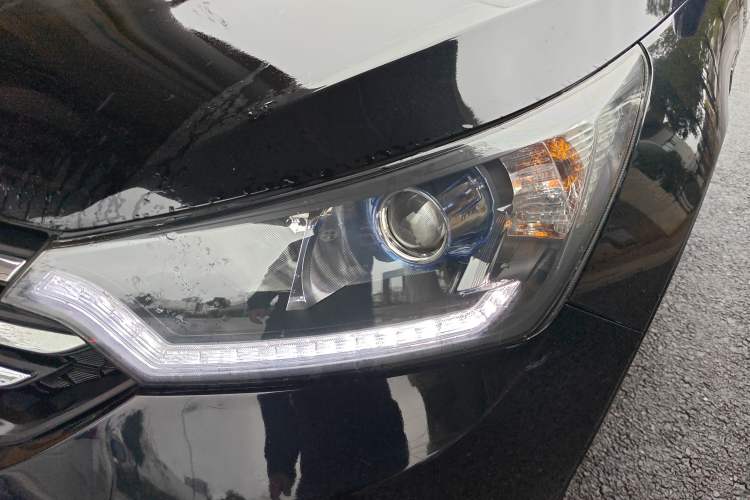 Used Dongfeng Aeolus AX7 2016 1.4T Manual Zhuyue Model