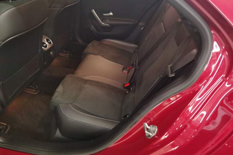 Used Mercedes-Benz A-Class 2021 A 200 L Sport Sedan Fashion Model
