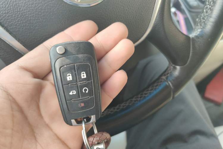 Used Buick GL8 2014 2.4L LT Luxury Business Executive Edition
