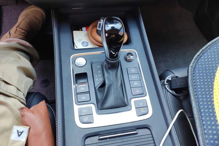 Used BYD Tang 2019 2.0T Automatic SmartConnect Luxury 7-Seater China VI Standard