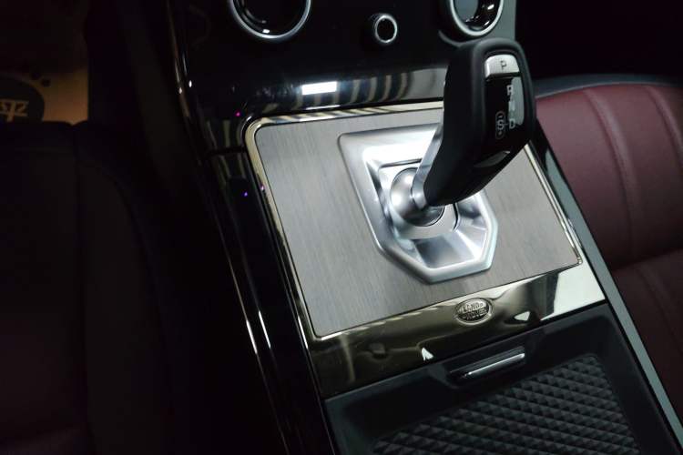 Used Land Rover Range Rover Evoque 2023 Aurora L 249 PS Luxury Edition
