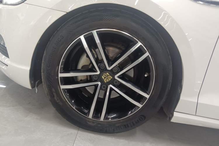 Used Volkswagen Lamando 2018 280TSI DSG Luxury Edition
