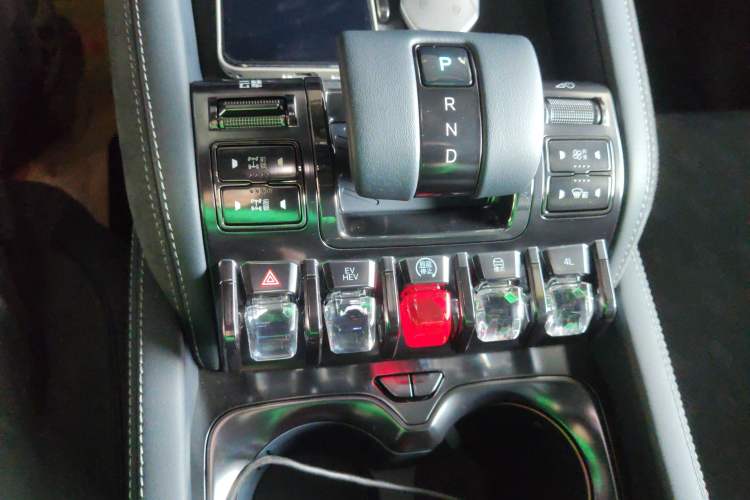 Used Formula Leopard 5 2023 Cloud Ride Flagship Edition