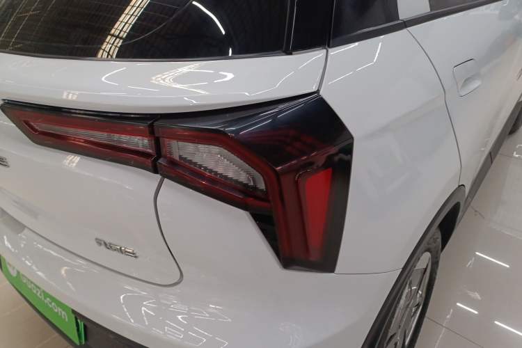 Used Geometry E Firefly 2024 301km Flowing Light
