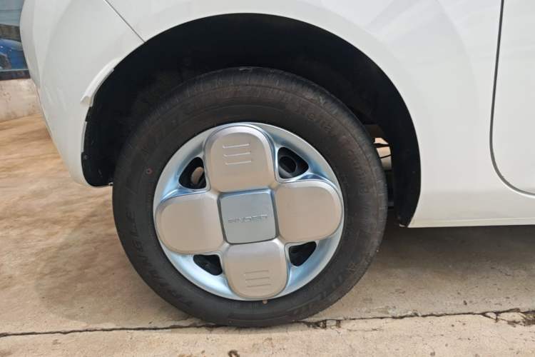 Used Geely Galaxy Panda 2024 Panda Mini 200km Endurance Bear
