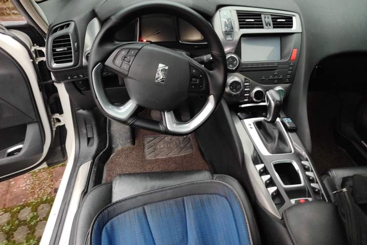 Used DS 5 2014 1.6T Elegant Version THP160
