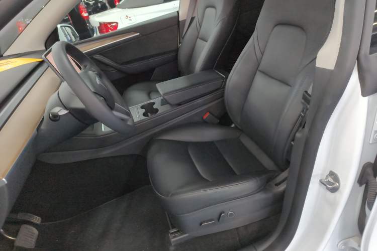 Used Tesla Model Y 2022 Rear-Wheel-Drive Version