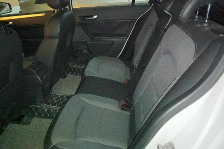 Used Qoros 3 2015 Hatchback 1.6T Automatic Cool Edition
