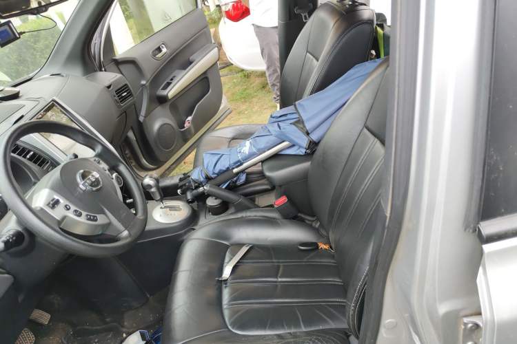 Used Dongfeng Fengdu MX6 2015 2.0L CVT 4x4 Dream Edition
