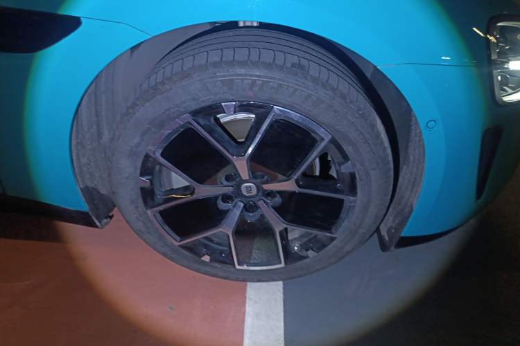 Used Xiaomi Auto SU7 2024 Rear-Drive Standard Founder Edition
