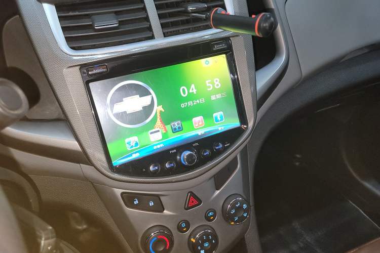 Used Chevrolet Aveo Sonic 2014 Sedan 1.4 SL MT Comfort Edition
