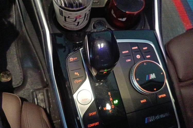 Used BMW 3 Series 2020 325Li First Edition Gear Lever