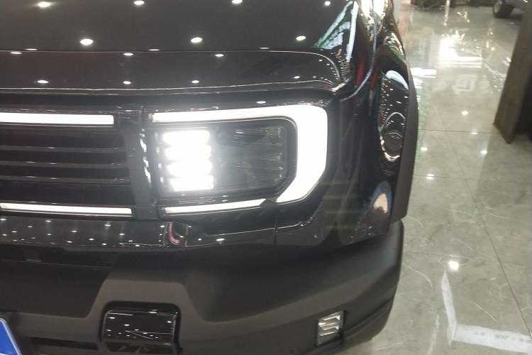 Used BAIC Off-Road BJ40 2024 2.0T All-New Urban Hunter Edition Ultimate Version