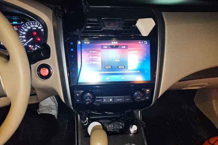 Used Nissan Teana 2016 2.0L XE Fashion Edition Audio And AC Panel