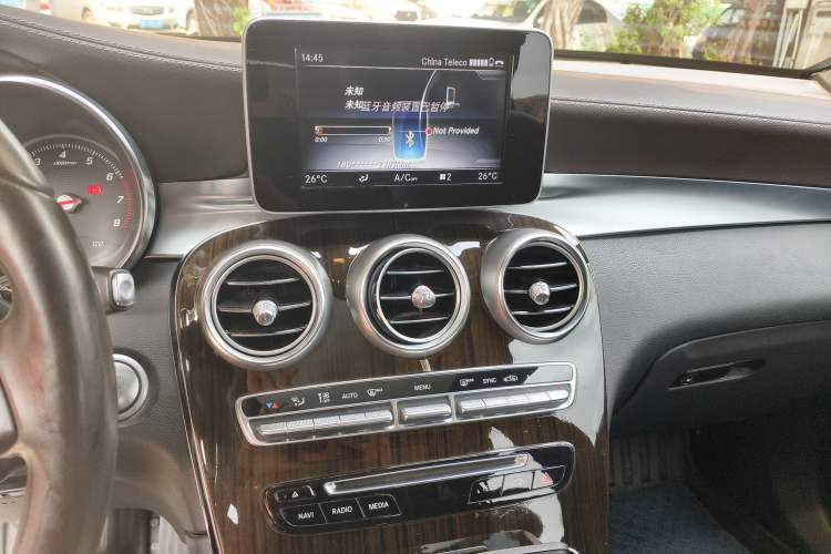 Used Mercedes-Benz GLC 2017 GLC 260 4MATIC Dynamic Edition Audio And AC Panel