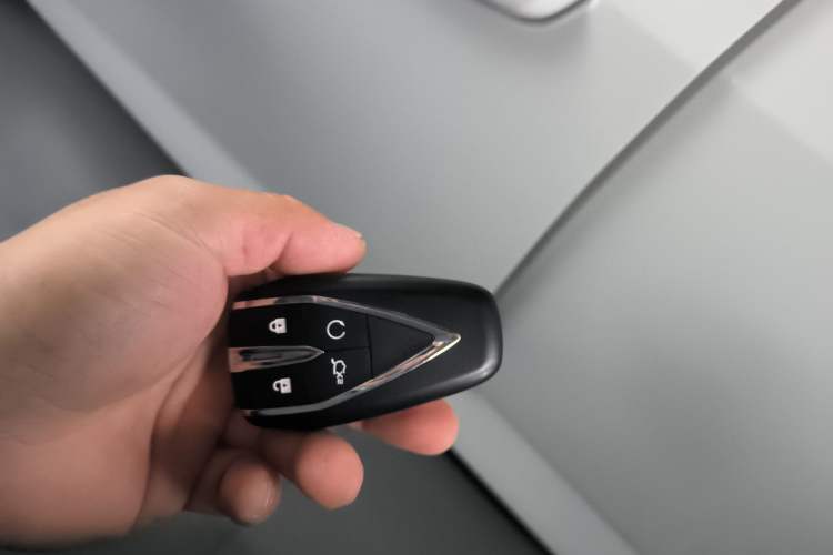 Used CHANGAN Eado PHEV 2025 Smart New Blue Whale 145KM Battleship Edition