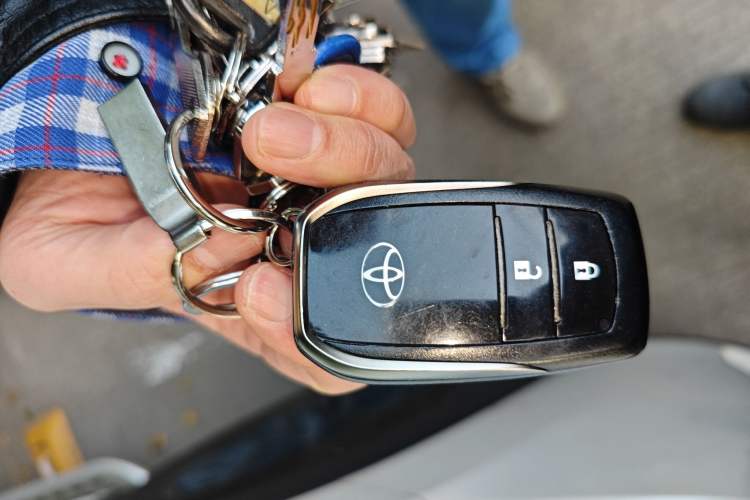 Used Toyota Highlander 2018 2.0T Four-Wheel Drive Knight Edition 7 Seats China VI Standard