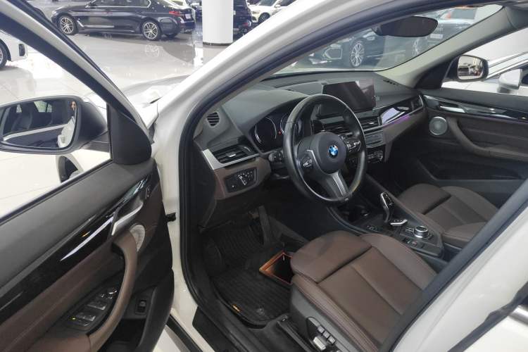 Used BMW X1 2021 Restyled sDrive25Li Leading Edition
