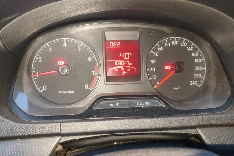 Used Volkswagen Jetta 2013 1.6L Manual Fashion Edition Odometer Close Up