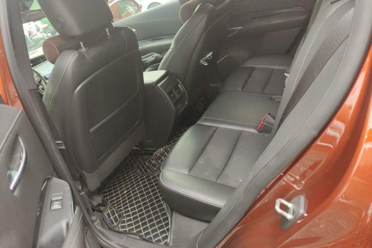 Used Cadillac XT4 2018 28T Two-Wheel Drive Tech Version