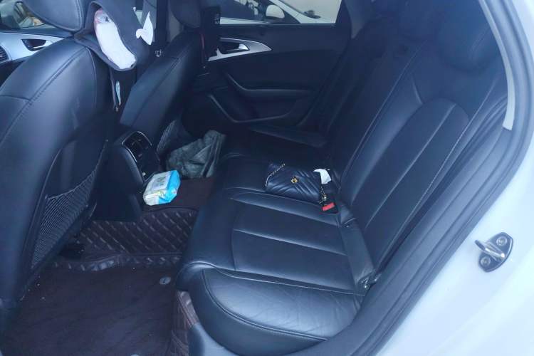 Used Audi A6L 2015 TFSI Millionth Anniversary Intelligent Model Left Rear Seat