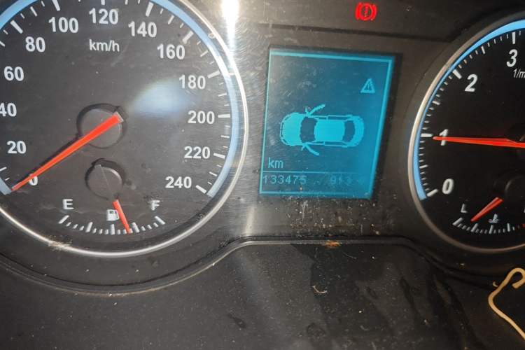 Used Brilliance V5 2012 1.6L Manual Luxury Model
