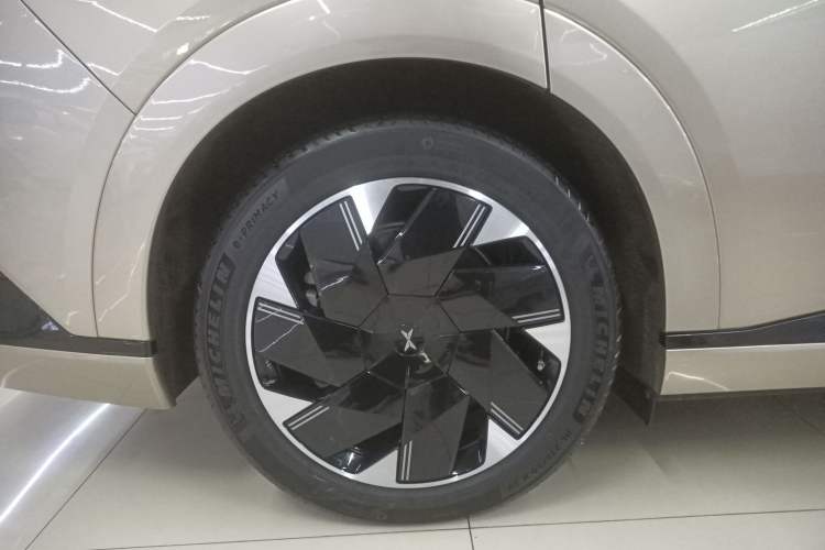 Used XPeng X9 2024 640 All-Wheel Drive High-Performance Max