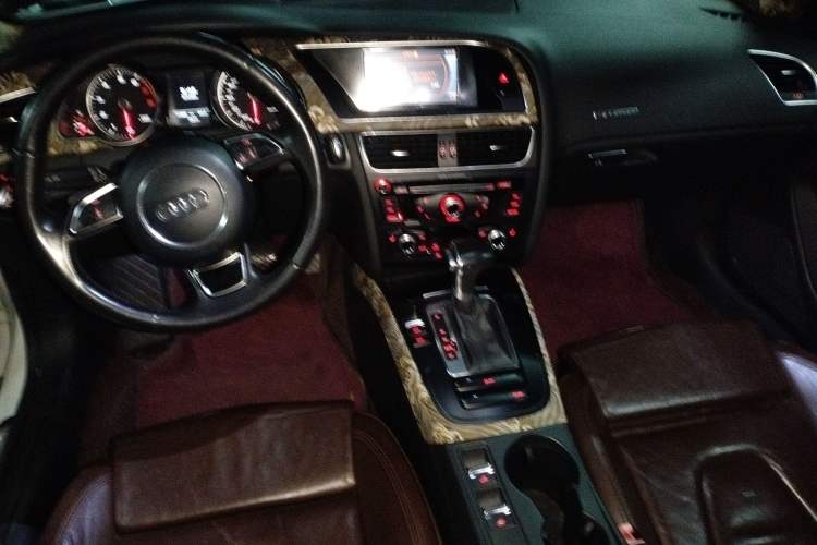 Used Audi A5 2013 Cabriolet 40 TFSI quattro
