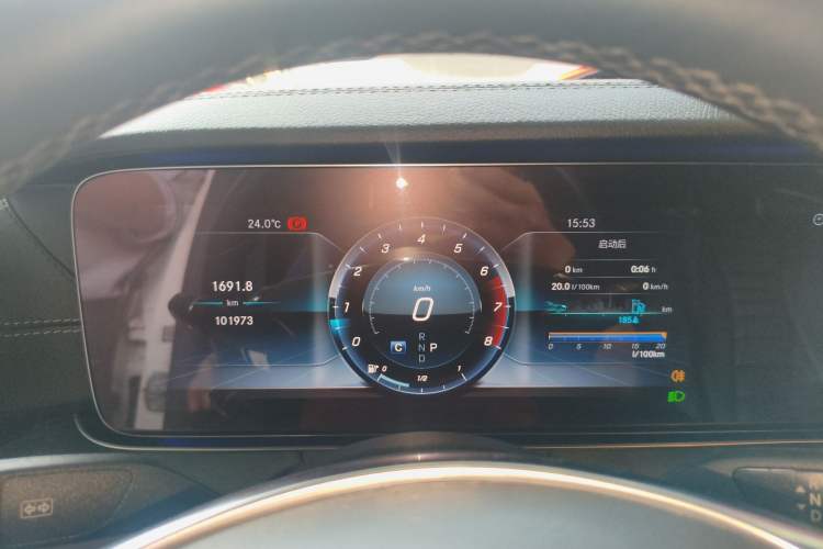 Used Mercedes-Benz E-Class 2018 Restyled E 300 L Sporty and Stylish Edition Instrument Cluster