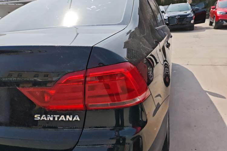 Used Volkswagen Santana 2016 1.4L Manual Fashion Edition Exterior 3