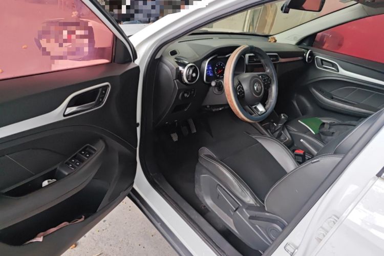 Used MG ZS 2017 1.5L Manual Luxury Edition Driver Seat