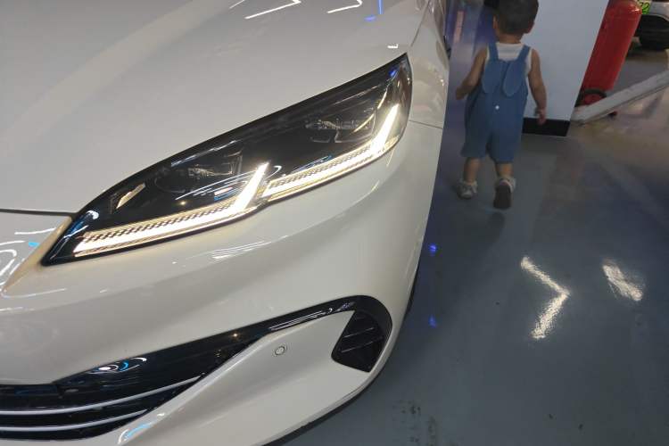 Used BYD Seal 06 New Energy 2025 DM-i Smart Drive 120KM Deluxe Model Left Front Headlight