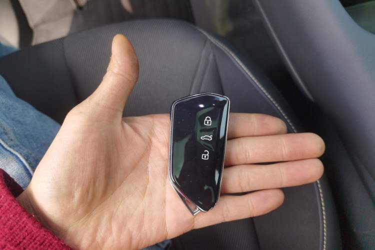 Used Volkswagen ID.UNYX 2024 Pro Long-Range Version