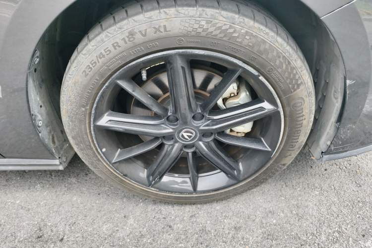 Used Changan UNI-V iDD 2023 Zhidian iDD 1.5T 113km Smart & Fun Version (Rapid Edition)