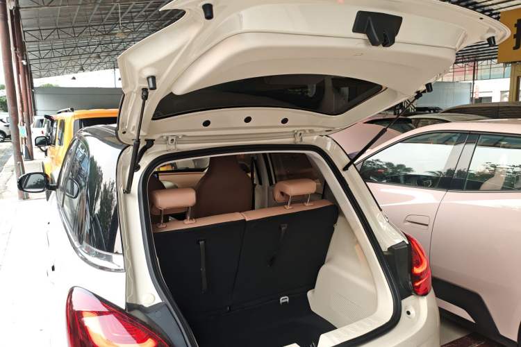 Used Wuling Bingo 2025 333 km Enjoyment Version Trunk