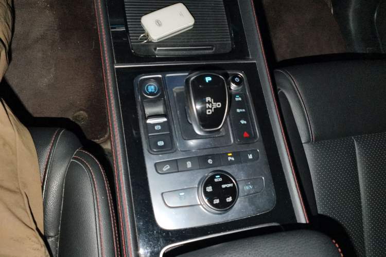 Used BYD Tang New Energy 2018 DM 2.0T All-Wheel Drive Smart Connectivity Luxury Model 7 Seats China V Emission Standard
