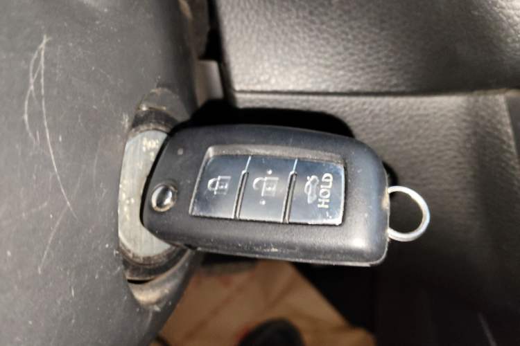 Used Nissan Sylphy 2021 Classic 1.6XE CVT Comfort Edition Vehicle Key