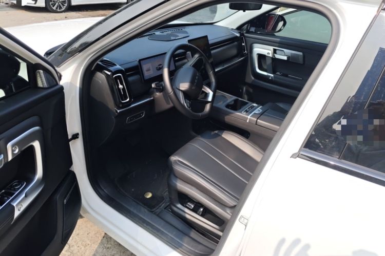 Used Chery Tiggo 7 C-DM 2025 1.5T 120KM Luxury Trim Driver Seat