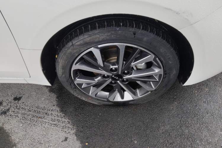 Used Kia K3 2021 Revised 1.5L CVT Fashion Edition Right Front Wheel Hub