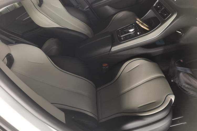 Used BYD Destroyer 05 2024 HONOR Edition DM-i 55KM Luxury Model Right Front Seat